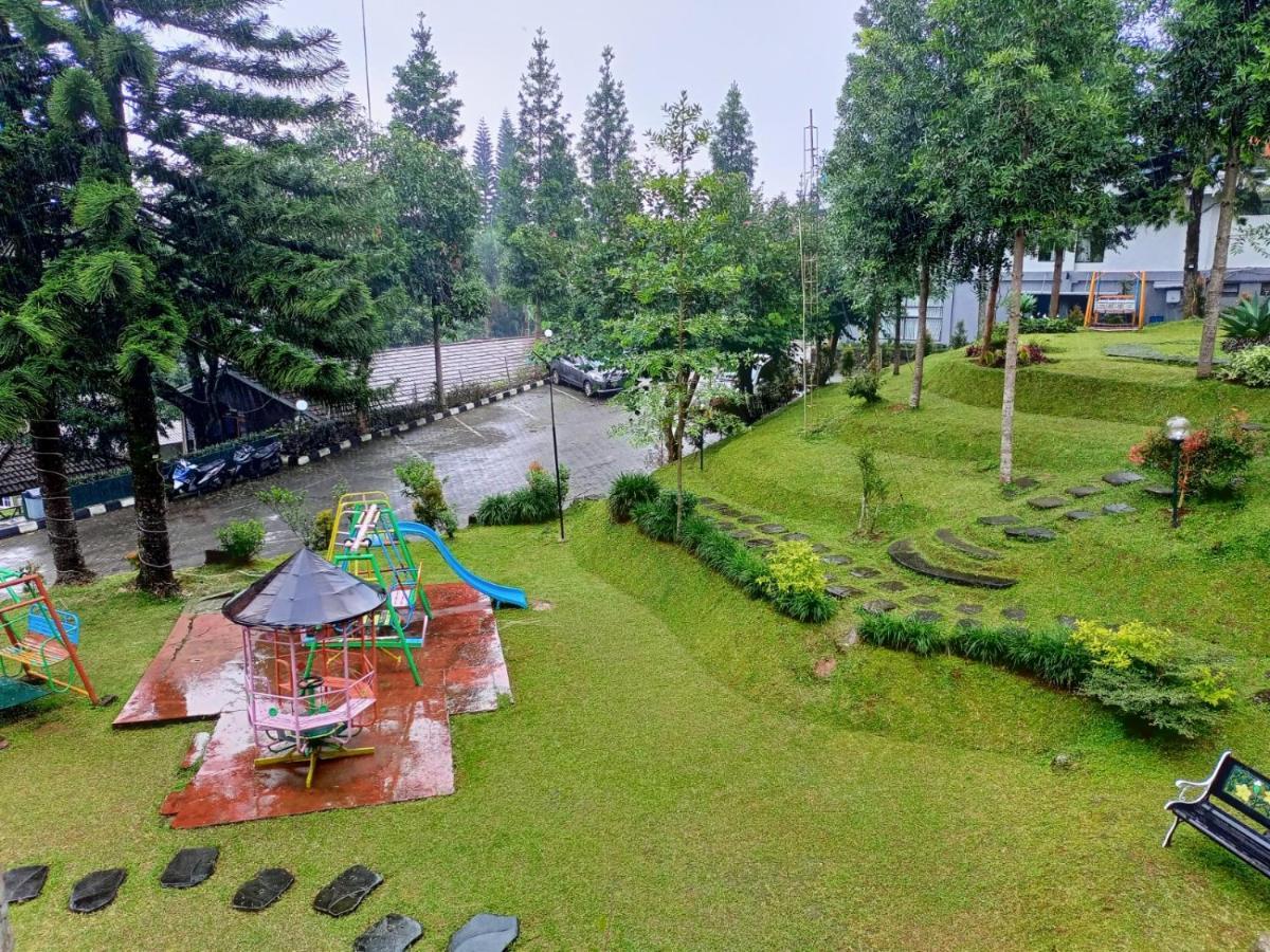 Alfa Resort Hotel And Conference Puncak Exterior photo