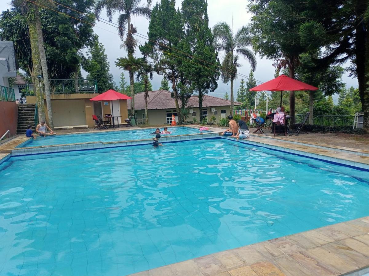 Alfa Resort Hotel And Conference Puncak Exterior photo