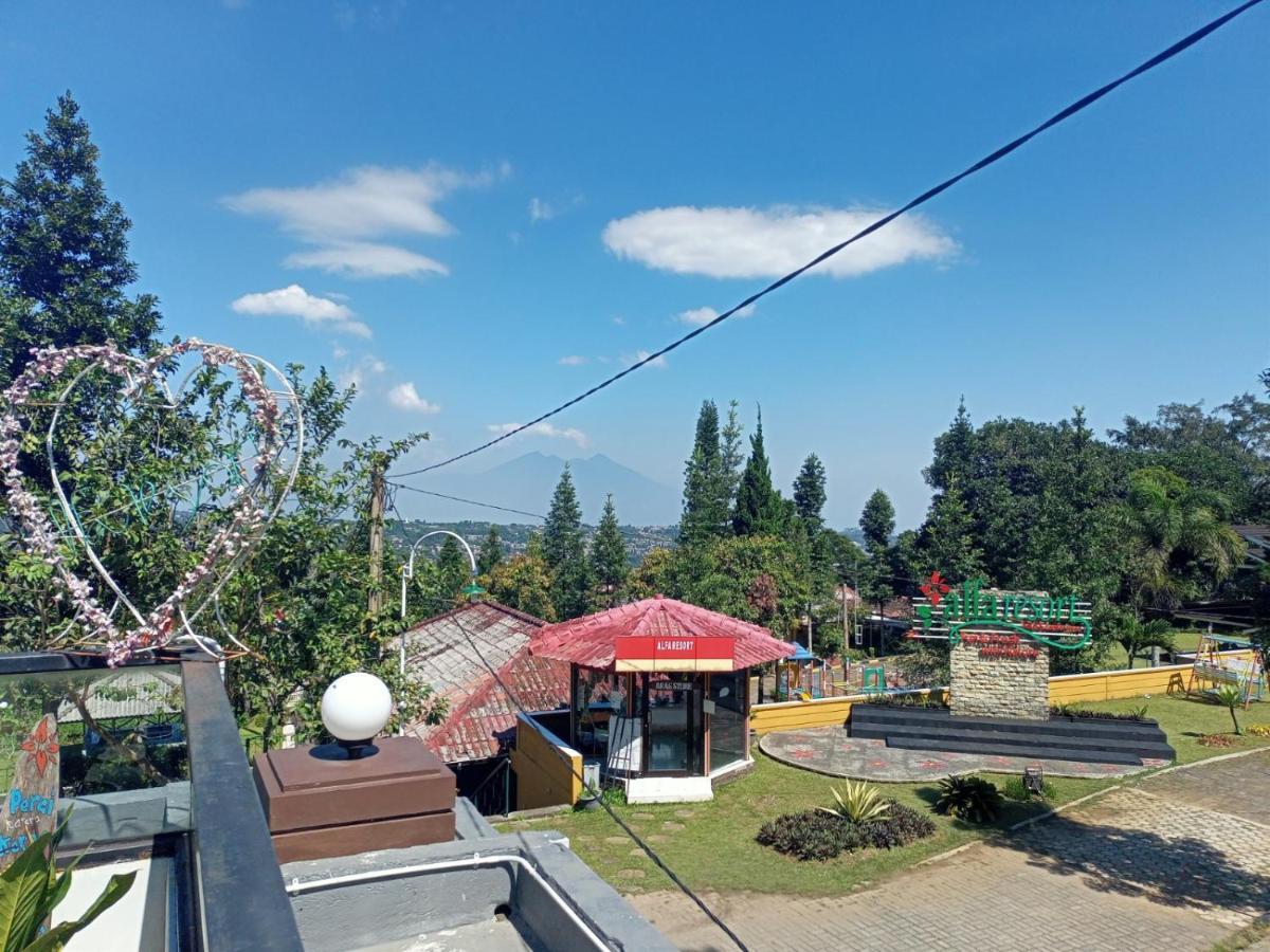 Alfa Resort Hotel And Conference Puncak Exterior photo