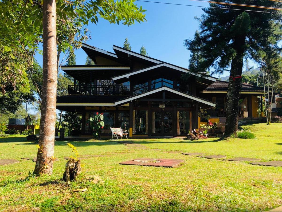 Alfa Resort Hotel And Conference Puncak Exterior photo